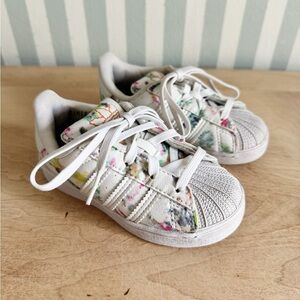 Adidas watercolor superstars size 7c